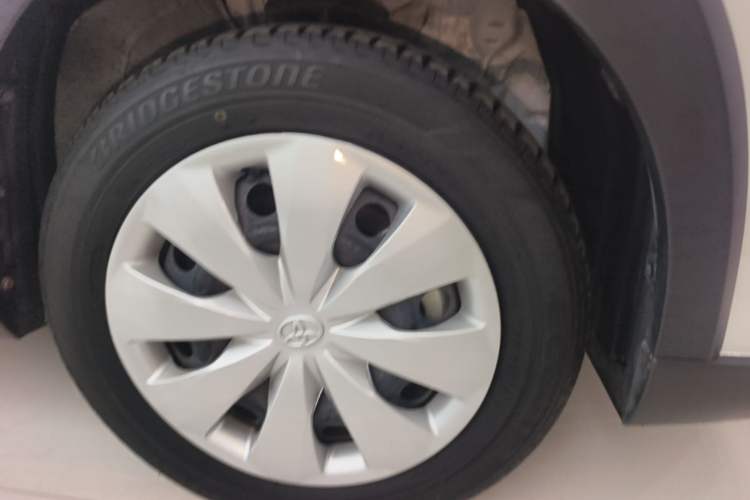 Used Toyota YARiS L Zhi Xuan 2022 1.5L CVT Leading PLUS Edition Right Front Wheel Hub