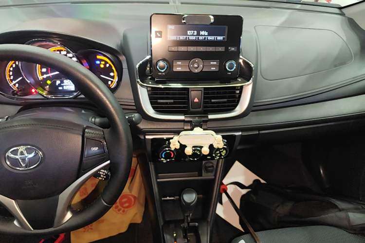 Used Toyota YARiS L Zhi Xuan 2022 X-Trail 1.5L CVT Leading PLUS Edition Audio And AC Panel