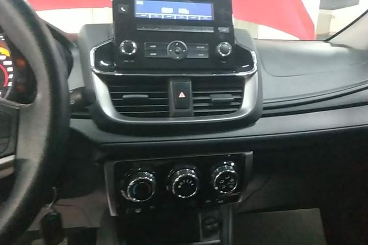 Used Toyota YARiS L Zhi Xuan 2022 X-Trail 1.5L CVT Leading PLUS Edition Audio And AC Panel