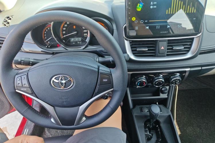 Used Toyota YARiS L Zhi Xuan 2022 X-Trail 1.5L CVT Luxury PLUS Edition Center Console