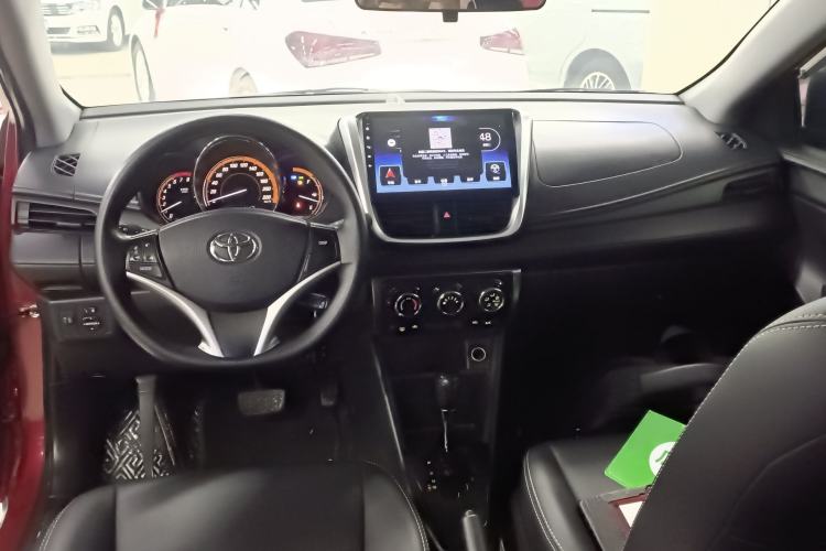 Used Toyota YARiS L Zhi Xuan 2022 X-Trail 1.5L CVT Leading PLUS Edition Center Console
