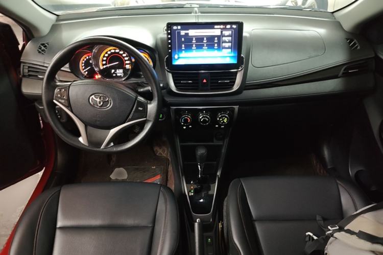 Used Toyota YARiS L Zhi Xuan 2022 X-Trail 1.5L CVT Luxury PLUS Edition Center Console