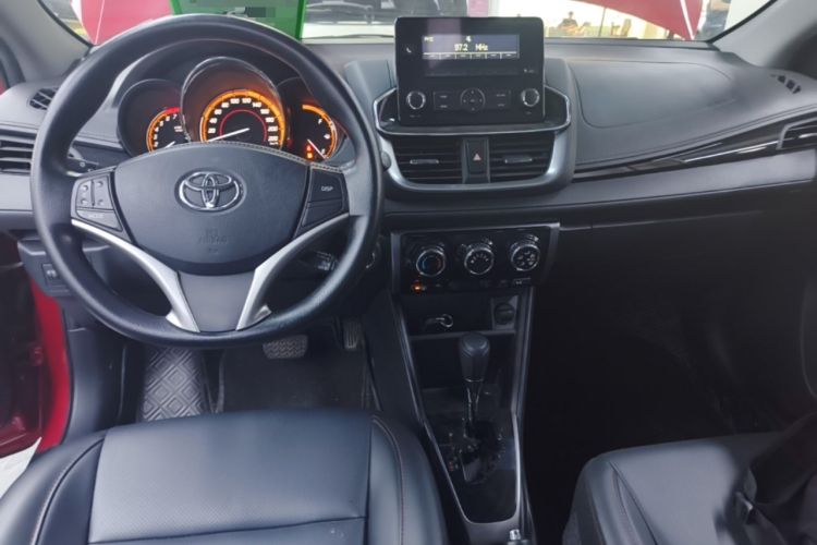 Used Toyota YARiS L Zhi Xuan 2022 X-Trail 1.5L CVT Luxury PLUS Edition Center Console