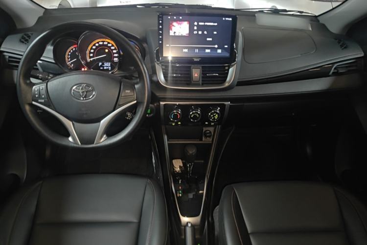 Used Toyota YARiS L Zhi Xuan 2022 X-Trail 1.5L CVT Luxury PLUS Edition Center Console