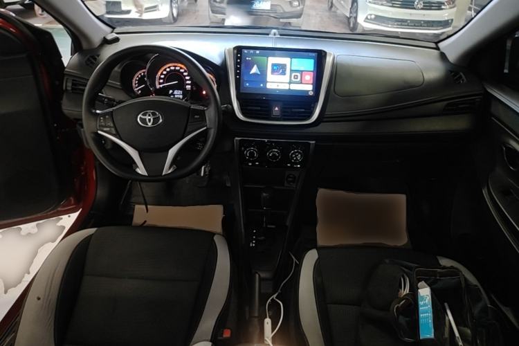 Used Toyota YARiS L Zhi Xuan 2022 X-Trail 1.5L CVT Leading PLUS Edition Center Console