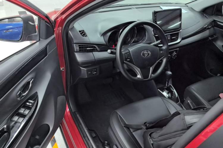 Used Toyota YARiS L Zhi Xuan 2022 X-Trail 1.5L CVT Luxury PLUS Edition Driver Seat