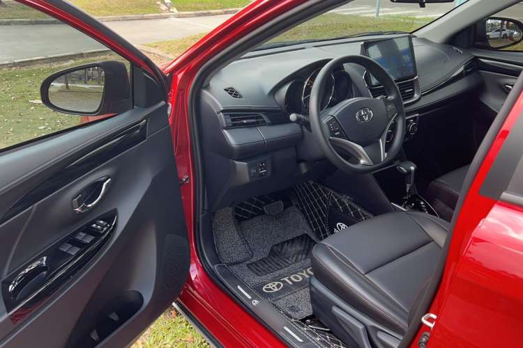 Used Toyota YARiS L Zhi Xuan 2022 X-Trail 1.5L CVT Luxury PLUS Edition Driver Seat