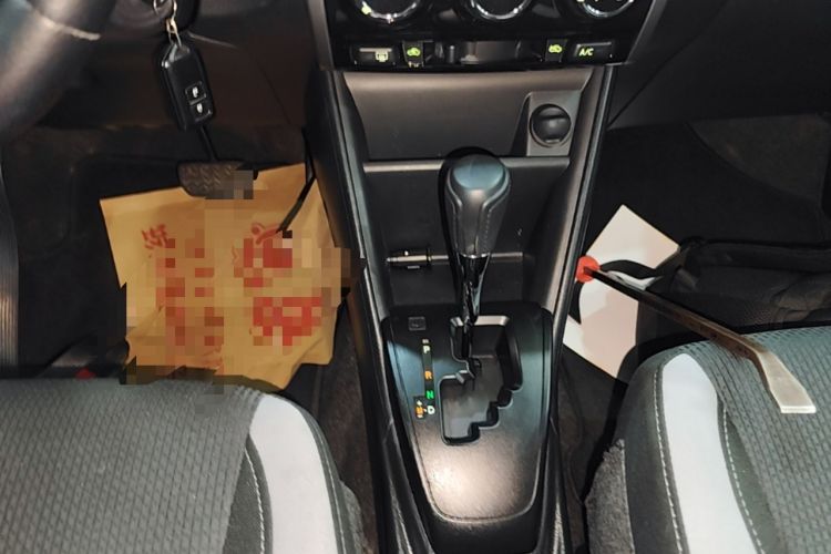 Used Toyota YARiS L Zhi Xuan 2022 X-Trail 1.5L CVT Leading PLUS Edition Gear Lever