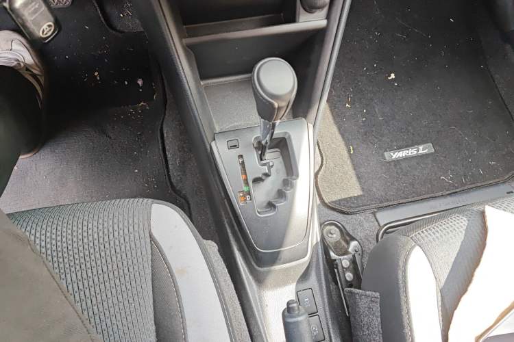 Used Toyota YARiS L Zhi Xuan 2022 X-Trail 1.5L CVT Leading PLUS Edition Gear Lever