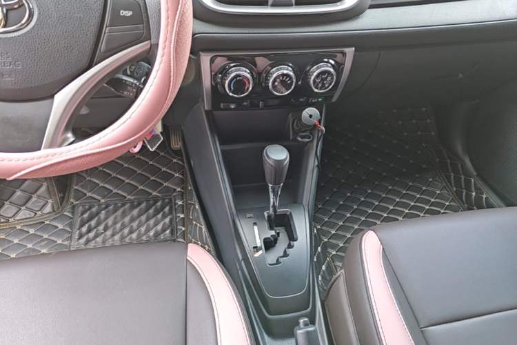 Used Toyota YARiS L Zhi Xuan 2022 1.5L CVT Leading PLUS Edition Gear Lever