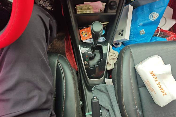 Used Toyota YARiS L Zhi Xuan 2022 X-Trail 1.5L CVT Luxury PLUS Edition Gear Lever