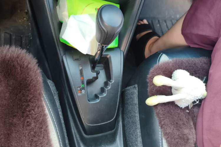 Used Toyota YARiS L Zhi Xuan 2022 X-Trail 1.5L CVT Leading PLUS Edition Gear Lever