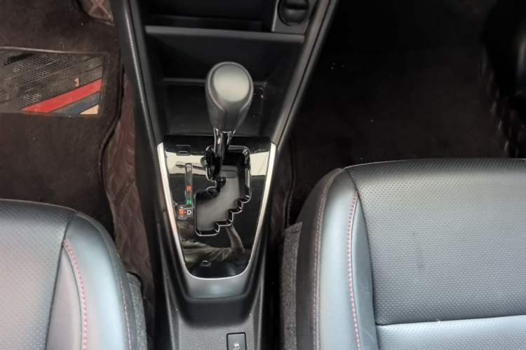Used Toyota YARiS L Zhi Xuan 2022 X-Trail 1.5L CVT Luxury PLUS Edition Gear Lever