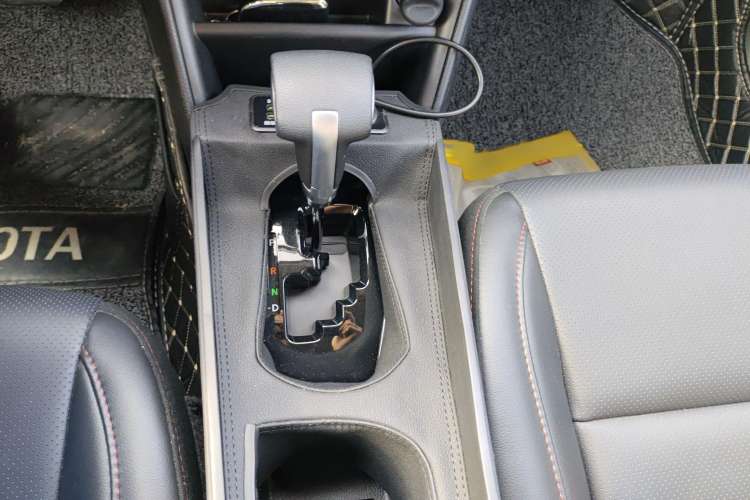 Used Toyota YARiS L Zhi Xuan 2022 X-Trail 1.5L CVT Luxury PLUS Edition Gear Lever