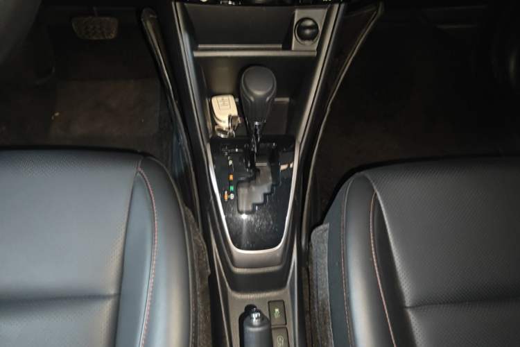 Used Toyota YARiS L Zhi Xuan 2022 X-Trail 1.5L CVT Luxury PLUS Edition Gear Lever