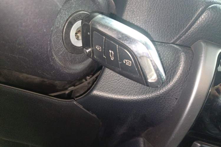 Used Toyota YARiS L Zhi Xuan 2022 X-Trail 1.5L CVT Leading PLUS Edition Interior 1