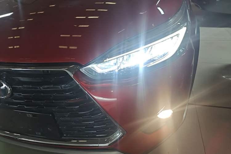 Used Toyota YARiS L Zhi Xuan 2022 X-Trail 1.5L CVT Luxury PLUS Edition Left Front Headlight