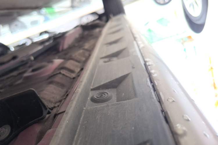 Used Toyota YARiS L Zhi Xuan 2022 X-Trail 1.5L CVT Luxury PLUS Edition Left Side Sill