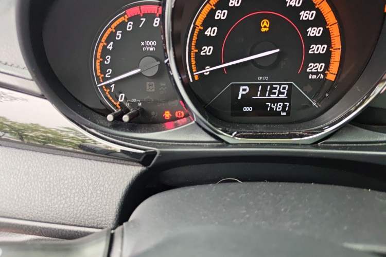 Used Toyota YARiS L Zhi Xuan 2022 X-Trail 1.5L CVT Luxury PLUS Edition Odometer Close Up