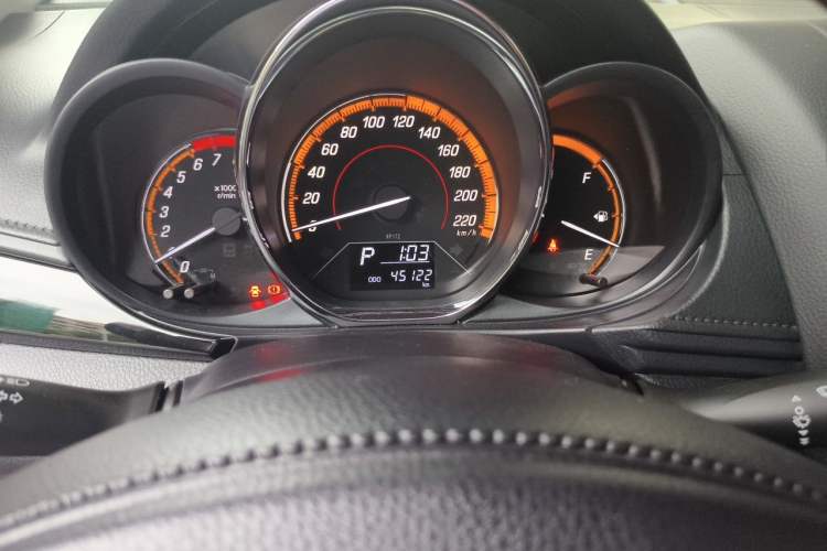 Used Toyota YARiS L Zhi Xuan 2022 X-Trail 1.5L CVT Luxury PLUS Edition Odometer Close Up