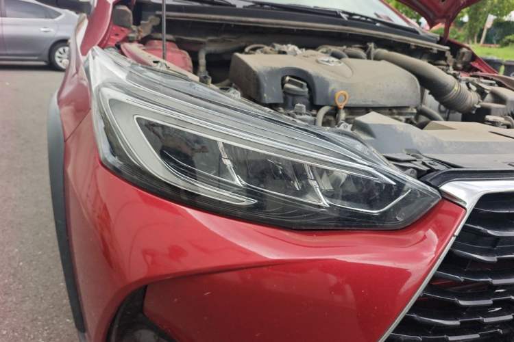 Used Toyota YARiS L Zhi Xuan 2022 X-Trail 1.5L CVT Luxury PLUS Edition Right Front Headlight