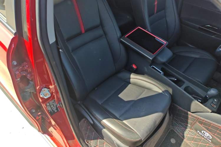 Used Toyota YARiS L Zhi Xuan 2022 X-Trail 1.5L CVT Luxury PLUS Edition Right Front Seat