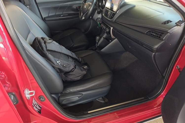Used Toyota YARiS L Zhi Xuan 2022 X-Trail 1.5L CVT Leading PLUS Edition Right Front Seat
