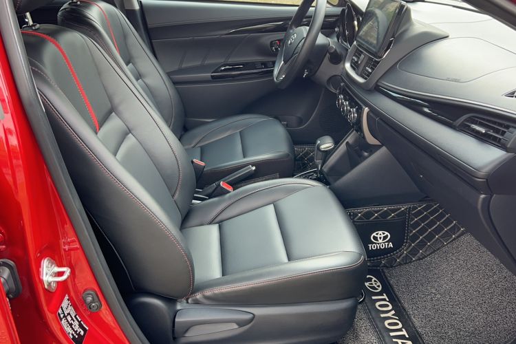 Used Toyota YARiS L Zhi Xuan 2022 X-Trail 1.5L CVT Luxury PLUS Edition Right Front Seat