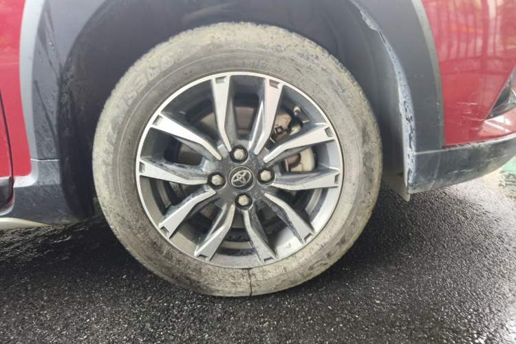 Used Toyota YARiS L Zhi Xuan 2022 X-Trail 1.5L CVT Luxury PLUS Edition Right Front Wheel Hub