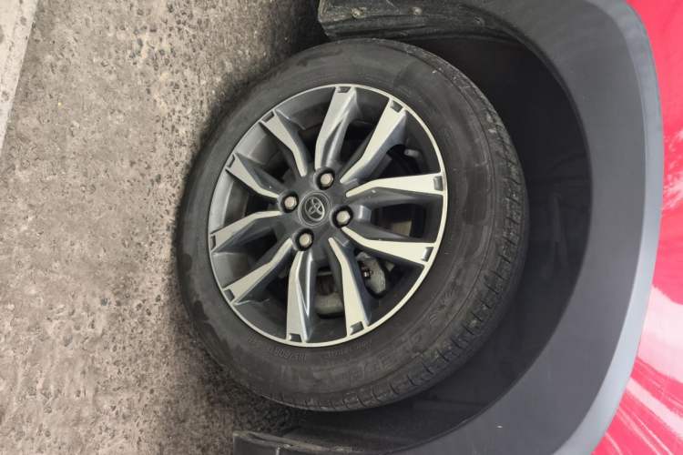 Used Toyota YARiS L Zhi Xuan 2022 X-Trail 1.5L CVT Luxury PLUS Edition Right Front Wheel Hub