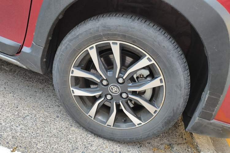 Used Toyota YARiS L Zhi Xuan 2022 X-Trail 1.5L CVT Leading PLUS Edition Right Front Wheel Hub