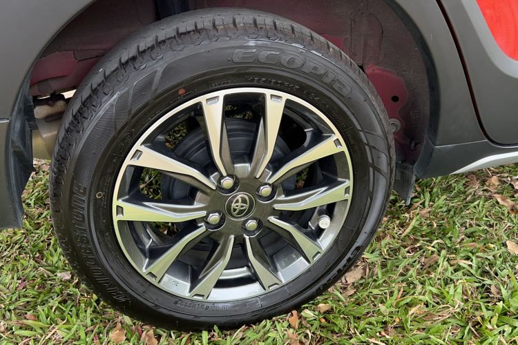 Used Toyota YARiS L Zhi Xuan 2022 X-Trail 1.5L CVT Luxury PLUS Edition Right Rear Wheel Hub