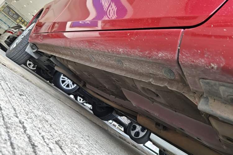 Used Toyota YARiS L Zhi Xuan 2022 1.5L CVT Leading PLUS Edition Right Side Sill