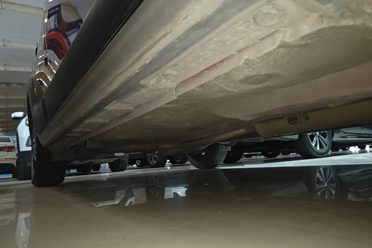 Used Toyota YARiS L Zhi Xuan 2022 X-Trail 1.5L CVT Luxury PLUS Edition Right Side Sill