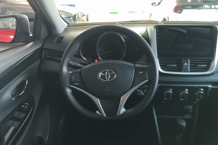 Used Toyota YARiS L Zhi Xuan 2022 X-Trail 1.5L CVT Luxury PLUS Edition Steering Wheel