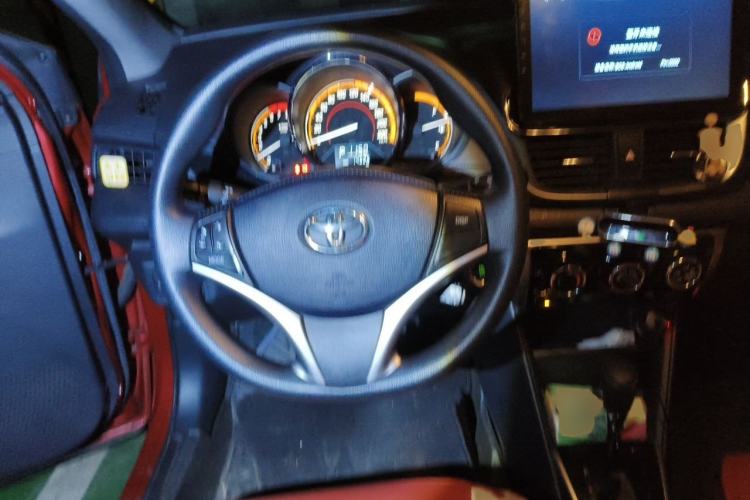 Used Toyota YARiS L Zhi Xuan 2022 X-Trail 1.5L CVT Luxury PLUS Edition Steering Wheel