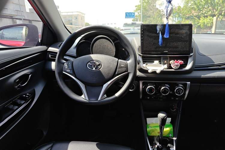 Used Toyota YARiS L Zhi Xuan 2022 X-Trail 1.5L CVT Luxury PLUS Edition Steering Wheel