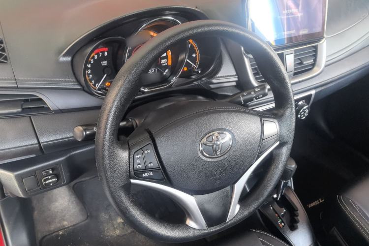 Used Toyota YARiS L Zhi Xuan 2022 X-Trail 1.5L CVT Leading PLUS Edition Steering Wheel