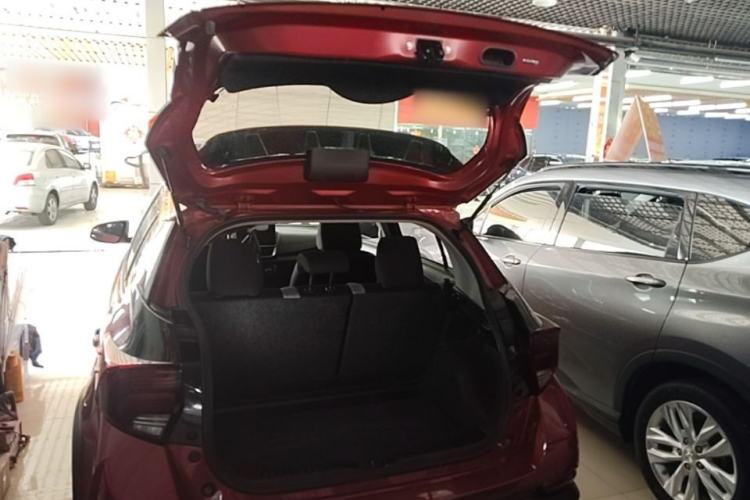 Used Toyota YARiS L Zhi Xuan 2022 X-Trail 1.5L CVT Leading PLUS Edition Trunk