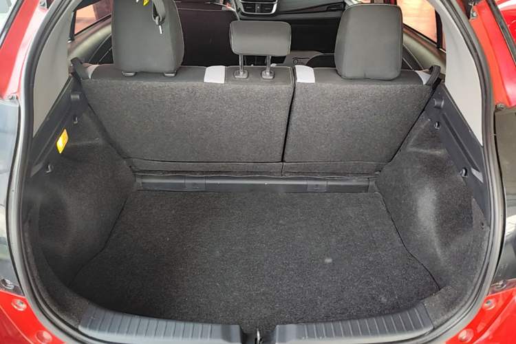 Used Toyota YARiS L Zhi Xuan 2022 X-Trail 1.5L CVT Leading PLUS Edition Trunk