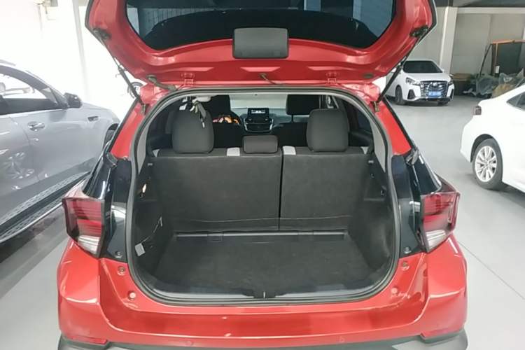 Used Toyota YARiS L Zhi Xuan 2022 X-Trail 1.5L CVT Leading PLUS Edition Trunk