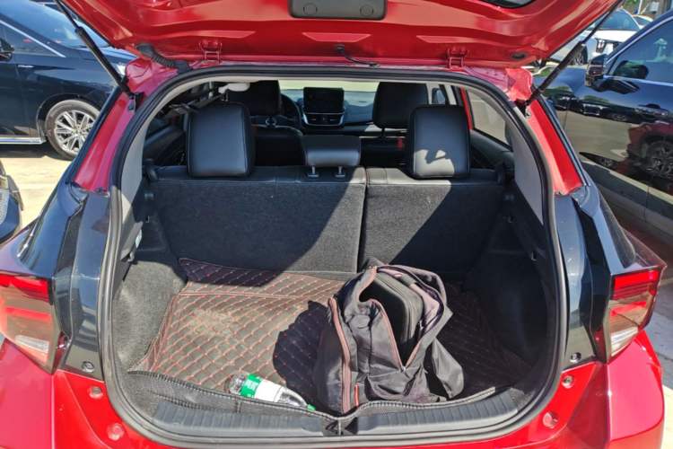 Used Toyota YARiS L Zhi Xuan 2022 X-Trail 1.5L CVT Luxury PLUS Edition Trunk