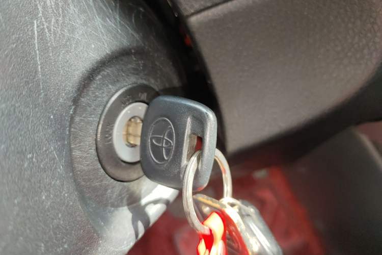 Used Toyota YARiS L Zhi Xuan 2022 X-Trail 1.5L CVT Leading PLUS Edition Vehicle Key