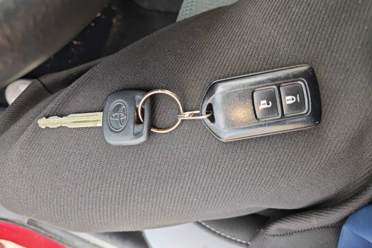 Used Toyota YARiS L Zhi Xuan 2022 X-Trail 1.5L CVT Leading PLUS Edition Vehicle Key