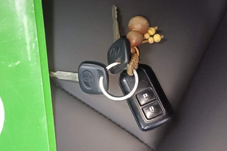 Used Toyota YARiS L Zhi Xuan 2022 X-Trail 1.5L CVT Leading PLUS Edition Vehicle Key