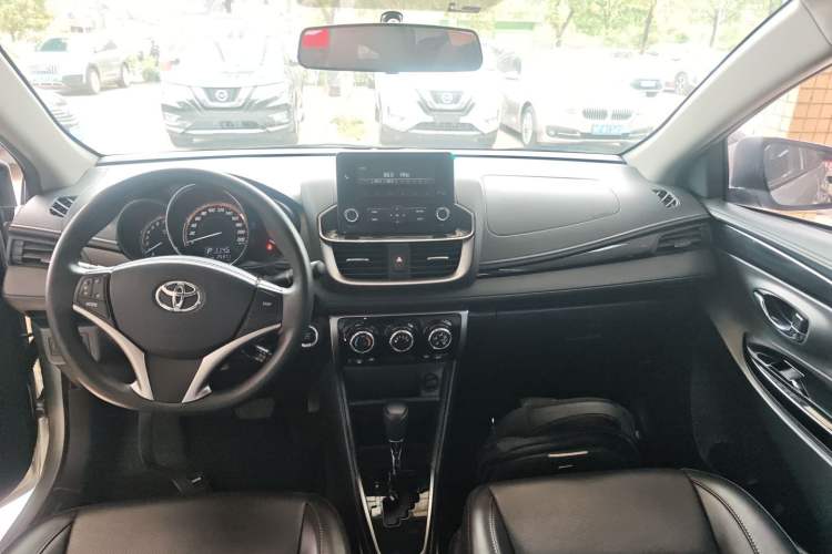 Used Toyota YARiS L Zhi Xuan 2022 1.5L CVT Luxury PLUS Edition Interior 2
