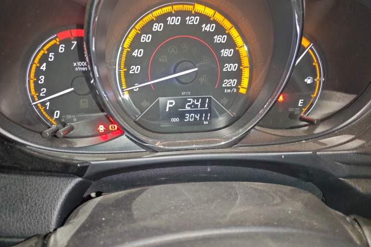 Used Toyota YARiS L Zhi Xuan 2022 X-Trail 1.5L CVT Luxury PLUS Edition Odometer Close Up