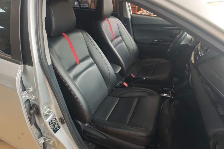 Used Toyota YARiS L Zhi Xuan 2022 1.5L CVT Luxury PLUS Edition Right Front Seat