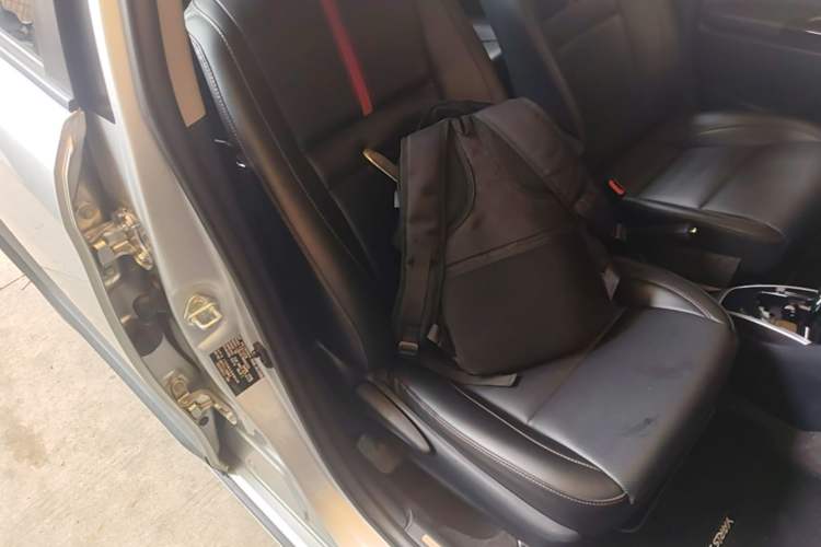Used Toyota YARiS L Zhi Xuan 2022 X-Trail 1.5L CVT Luxury PLUS Edition Right Front Seat