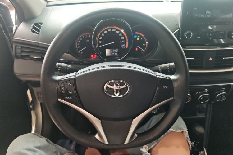 Used Toyota YARiS L Zhi Xuan 2022 1.5L CVT Luxury PLUS Edition Steering Wheel